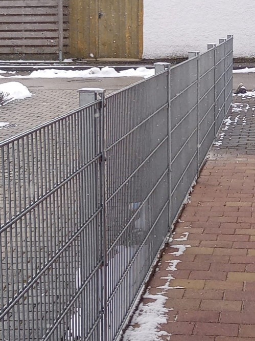 Doppelstabmattenzaun aus Metall